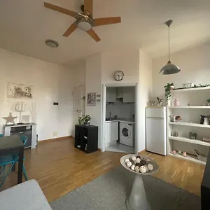 https://di-quarto-apartment.it-tuscanyhotel.com