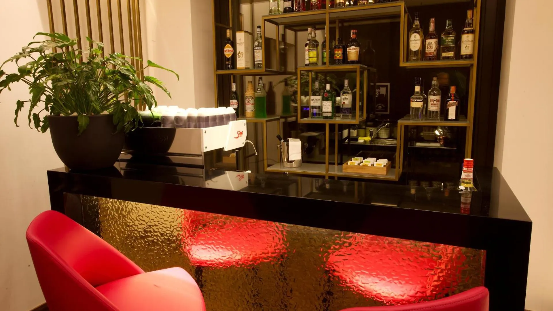 Palazzo Cartari Hotel Palermo 4*,